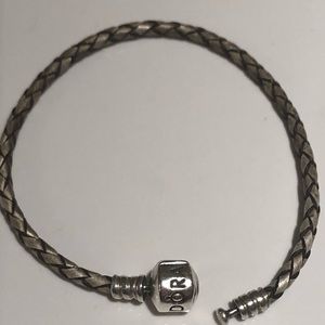 Pandora leather bracelet champagne